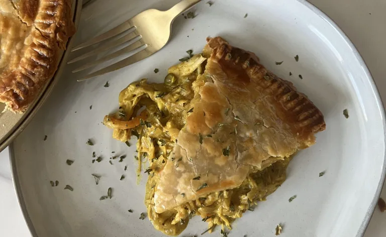 Easy Winter Comfort: Curry Chicken Pot Pie Recipe